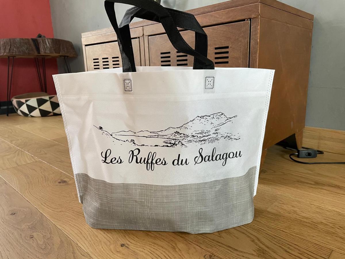 Bungalow Les Ruffes Du Salagou Clermont-lʼHérault Dış mekan fotoğraf